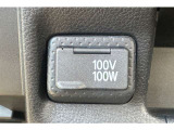 100V電源ソケット付!車内でパソコンを充電しながら作業ができます!