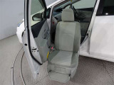 プリウスα 1.8 S ウェルキャブ 助手席リフトアップシート車 Aタイプ 