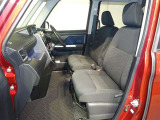 フロントシートです。シートは車両から取り外して徹底洗浄!安心してお座りいただけます!