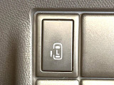 【問合せ:0749-27-4907】【パワースライドドア】スマートキーや運転席のスイッチでスライドドアの開閉が可能♪電動だから力を入れてドアを開ける必要が無く、小さいお子様でも、簡単開閉。