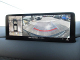 360°ビューモニター付きです。フロントパーキングセンサーとリアパーキングセンサーにより大切なお車の衝突の危機をお知らせいたします。