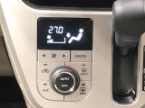 車内空調は”AUTOエアコン”にお任せ。運転に集中出来ますよ!