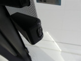 安心装備ドライブレコーダー装備しています、自車の走行状態を常に録画しています。