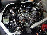 シート下のエンジン搭載部も高品質カー洗浄技術「まるまるクリン」実施済みです!