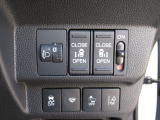 両側パワースライドドアとなりますので運転席からでもスイッチ一つでドアの開け閉めも可能です!