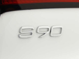 S90エンブレム