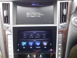 NissanConnectナビゲーションシステム(ツインディスプレイ[8インチワイド&7インチワイド、メモリータイプ]、ハンズフリーフォン、VICS[FM多重]、ボイスコマンド、Bluetooth対応、DVD/CD再生機能