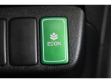 ★ECONスイッチ★ エコドライブを加速しよう!スイッチをONにすると、運転の仕方によるロスを抑え込み燃費をよくするようクルマが頑張ります(*^ー^*)燃費向上にチャレンジ♪