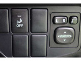 音符マークのボタンは、車の接近を音で知らせる車両接近通報装置の切り替えボタンです。早朝に出かける時や深夜の帰宅など、静かに走りたい時などはオフできます。(通常は安全のためにオフしないで下さいね)