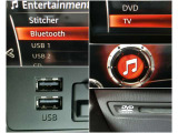 BluetoothやUSBは勿論、オプションのCD,TV、DVD搭載!