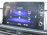 ナビゲーションはギャザズ10インチナビ(VXU-217DYi)を装着しております。AM、FM、CD、DVD再生、Bluetooth、音楽録音再生、フルセグTVがご使用いただけます。