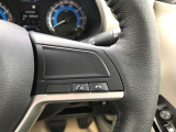 『ハンズフリーフォン』Bluetoothでスマホを繋げておけば、運転中でも手元のスイッチ一つで電話に出ることができます!