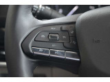 全車速追従アダプティブクルーズコントロールを装備。ロングドライブの際にドライバー様の負担を減らしてくれる快適装備で御座います。