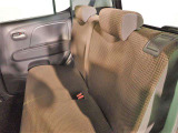 ★MRワゴンは後部座席も快適スペースを確保しております。内装のクリーニングも施工済みで綺麗な状態です。お車の状態や詳細はポイント5四日市松本店専用フリーダイヤル 0078-6002-854810 まで