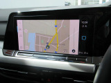 車両の情報や安全装備のオンオフなど様々な設定が可能です。Apple Car Playにも対応しております。