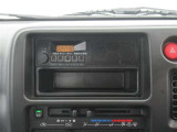 AM/FMラジオも付いています。収納も充実。車内がスッキリ片付きます。