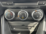 車内温度を設定すれば温度・風量と自動に設定してくれるオートエアコンはとっても便利な装備ですね♪