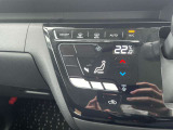 【オートエアコン】 温度を設定すれば自動で空調調整をしてくれます。 ☆ ボタンひとつで簡単便利・快適 ☆