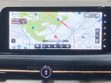 EV専用NissanConnectナビゲーションシステムのディスプレイは12.3インチで大画面!1つの画面に複数の情報をわかりやすく表示することが可能です。さらにタッチスクリーンなので、直感的に操作することができます。