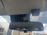 全方位カメラを装備!四方のカメラでまるで上から見たような画像で駐車をサポートします。バックカメラもガイドライン付です。安全のため、目視も忘れずに。。