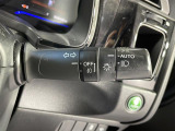 【オートライト(AUTO)】外の明るさをシステムが感知して、自動でヘッドライトが点灯します!ヘッドライトをつけ忘れを防ぐ便利機能です。