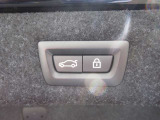 ボタン一つでリアゲートの開閉が可能です。