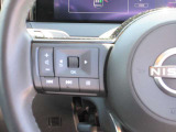 ハンドル左側には、アドバンスドドライブアシストディスプレイ設定、オーディオ、ボリューム調整スイッチ