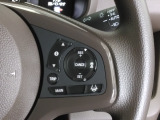 アダプティブクルーズコントロールは、高速道路などで設定した車速内で自動的に加減速の支援を行い、前走車との車間距離を維持しながら追従走行を支援する装置です。