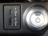 USB電源ソケット(タイプA・タイプC)が装備されています!