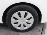 タイヤ残り溝は約3mmのタイヤサイズは、175-65-15です。