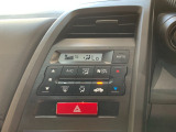 オートエアコンが車内を快適な温度に保ちながらドライブが出来ます!!
