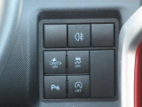安全装置のスイッチ類は運転席右手の位置にございます。