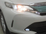 LEDヘッドライトとフォグランプのコラボです。雨や雪の日も安心!フォグランプがお車の存在を際立たせますね♪