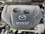 SKYACTIV-D!実用燃費と環境性能の向上を追求しつつ、ディーゼルならではの力強さ、ロングツーリングを軽快に楽しめる静粛性も実現したクリーンディーゼルエンジン。