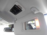 ETC車載機は運転席のバイザー裏に取り付けられております。これはマツダの特許にての取り付けで、盗難防止に役立ちますし、邪魔になる事にもなりません!