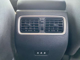 後席にエアコンの吹き出し口があるので、暑い夏場でも後席乗車が快適!