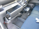 豊富な収納が車内の整理、片付けに役立ちます。