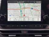 NissanConnect ナビゲーションシステム(地デジ内蔵)(9インチワイドディスプレイ、ハンズフリーフォン、VICS(FM多重)ボイスコマンド、Bluetooth対応、USB接続、HDMI接続、Apple CarPlay・Android Auto)