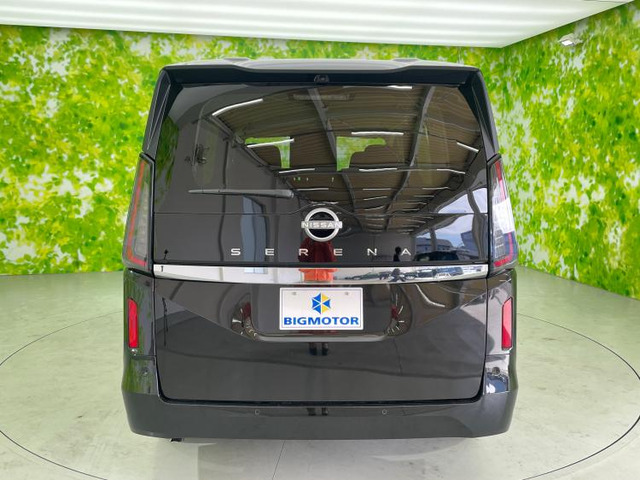 日産 セレナ 2.0 X の中古車詳細 (登録済未使用車, ダイヤモンド