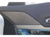 Bowers & Wilkinsのダイヤモンド・サウンド・システムは、車内すべてのシートで ハイ・グレードな音響を愉しめます。