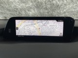 マツダコネクトの8.8インチワイドセンターディスプレイです。『Android Auto』『Apple CarPlay』や独自のコネクテッドサービスに対応したインターフェイスシステムです。