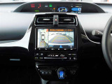 大画面9インチディスプレイの純正ナビゲーション(NSZT-Y68T)フルセグTV視聴可能。Bluetoothオーディオにも対応しております。車両全周囲の様子を映し出すパノラミックビューモニターを装備しています