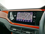 純正オプションである”Discover Pro”8インチの大画面でナビ、車両を総合的に管理するインフォテイメントシステムです。
