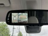 アラウンドビュ-モニタ-搭載! 前後左右のカメラで真上から車を見たようにモニターで確認が出来て車周辺の安全確認や障害物も確認が出来ます。駐車のしやすさだけでなく事故防止にも役立ちます