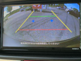 ガイドライン表示機能つきバックモニター!バックでの駐車時など、後方の安全確認ができ、安心・安全ですね♪