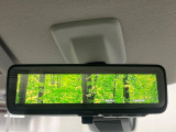 【デジタルルームミラー】後席の大きな荷物や同乗者で後方が確認しづらい時でも安心!カメラが撮影した車両後方の映像をルームミラー内に表示。クリアな視界で状況の確認が可能です!