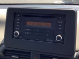 AM/FM/CDチューナーラジオを装備です。