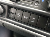 走行中でもボタンを押すだけで2WDと4WDの切り替えができます。