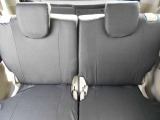 後部座席も広々です!目立った汚れや傷もなく綺麗です!納車の際にはルームクリーニングを実施しております!
