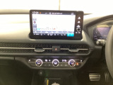 多機能と操作のしやすさを両立した、Honda CONNECT対応のナビディスプレーです。ETC2.0車載器もナビゲーション連動し、スマートフォン用Bluetoothユニット付きです。